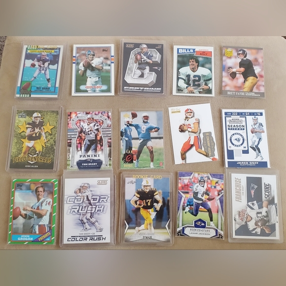 Lot Of 15 NFL Quarterback Football Cards. Brady, Allen, Aikman and more. - Picture 1 of 1